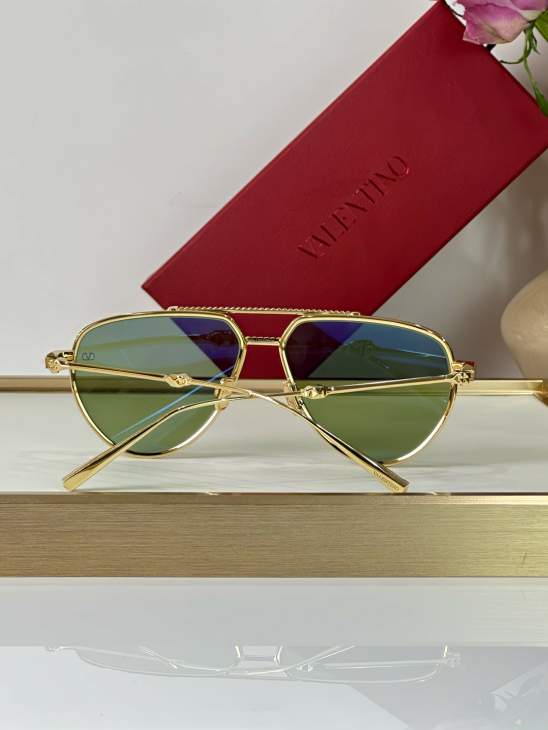 Picture of Valentino Sunglasses _SKUfw67160426fw